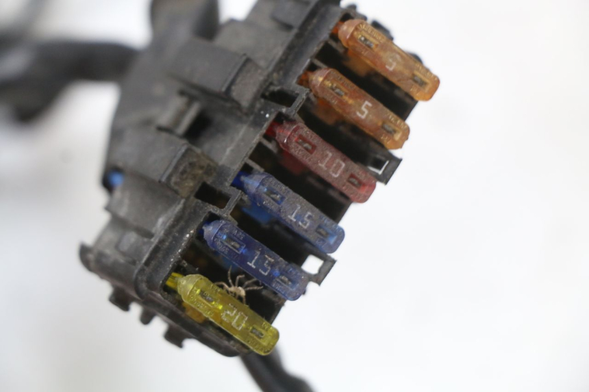 photo de WIĄZKA ELEKTRYCZNA PIAGGIO XEVO - X EVO 125 (2007 - 2017) - Punkty mocowania