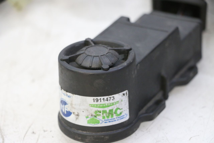 photo de WIĄZKA ELEKTRYCZNA YAMAHA XJ6 ABS 600 (2008 - 2016) - Szczegół części