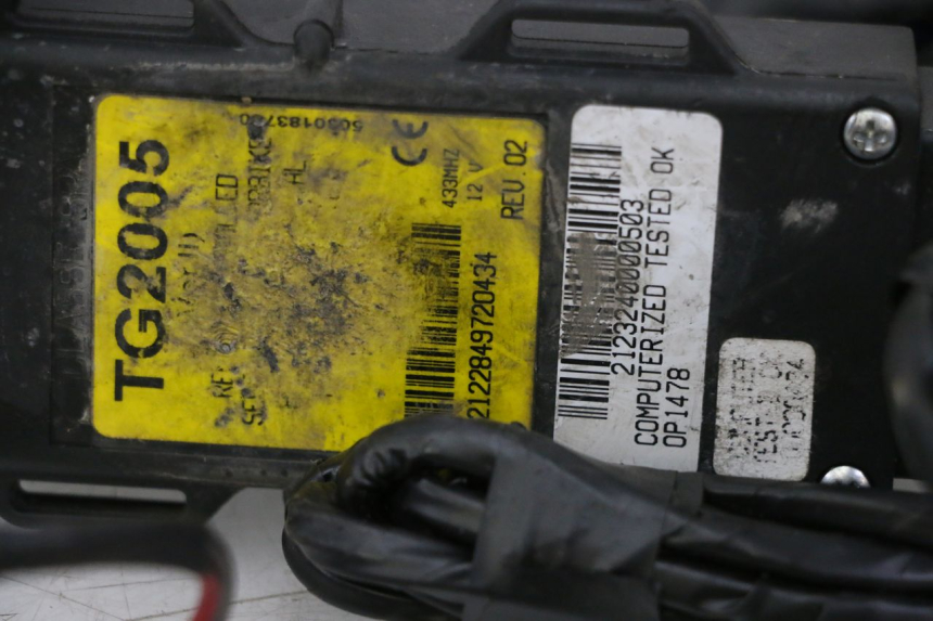 photo de WIĄZKA ELEKTRYCZNA YAMAHA XJ6 ABS 600 (2008 - 2016) - Zdjęcie dodatkowe