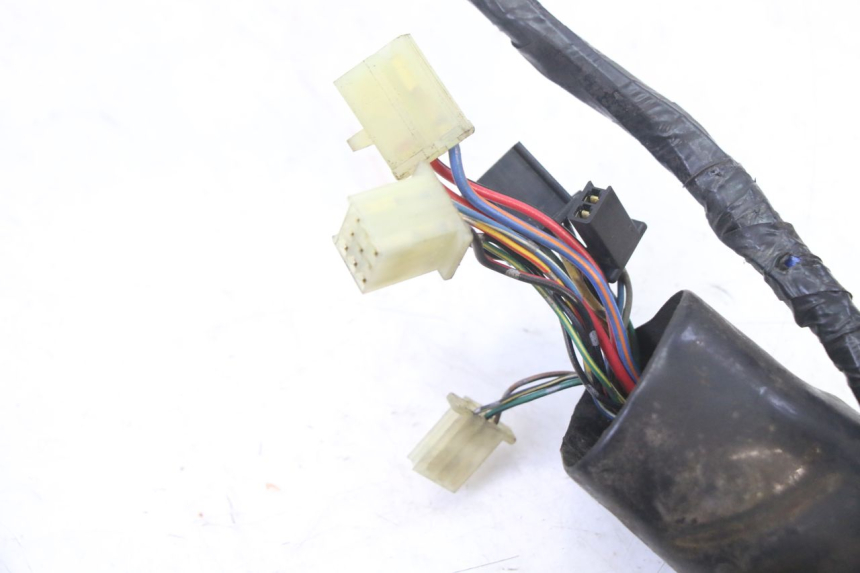 photo de INSTALACJA ELEKTRYCZNA HONDA XLV VARADERO 125 (2000 - 2006) - Inny kąt widzenia