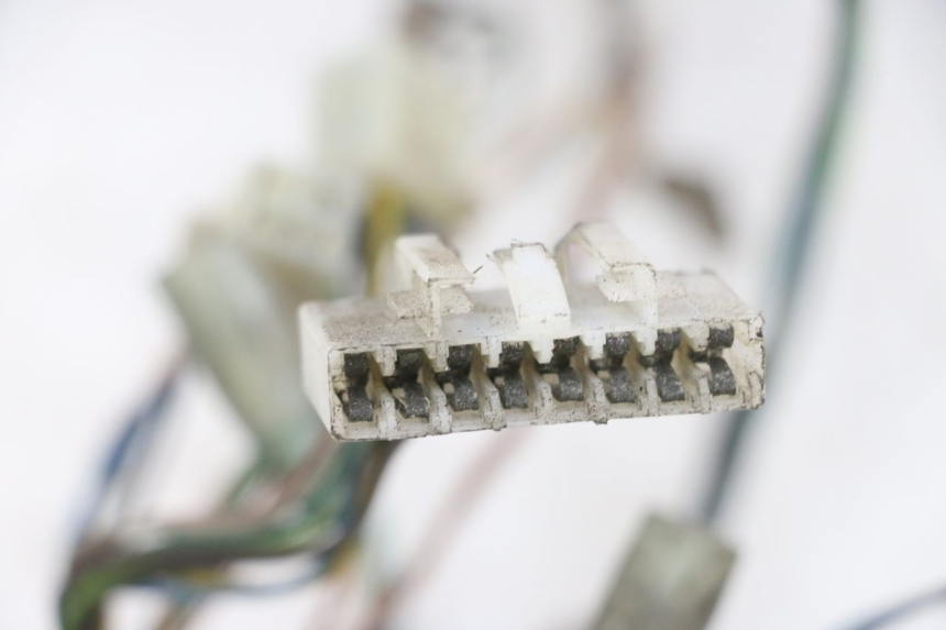 photo de WIĄZKA ELEKTRYCZNA YAMAHA BW'S NG NEXT GENERATION 50 (1996 - 2003) - Zoom stanu zużycia