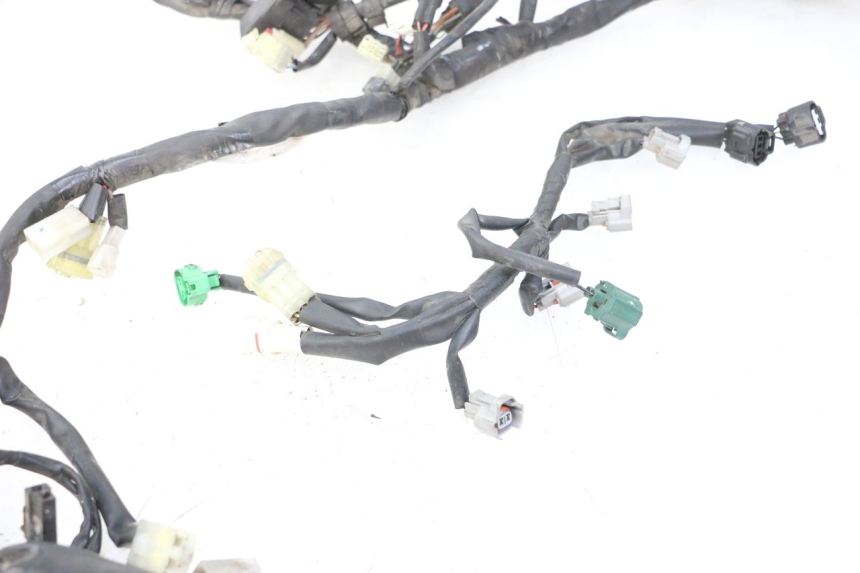 photo de INSTALACJA ELEKTRYCZNA YAMAHA FZ6 FAZER S2 600 (2007 - 2011) - Alternatywny kąt