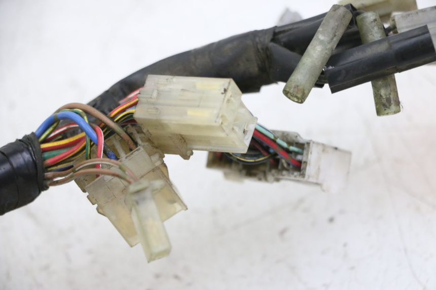 photo de INSTALACJA ELEKTRYCZNA YAMAHA FZ6 FAZER S2 600 (2007 - 2011) - Inny kąt widzenia