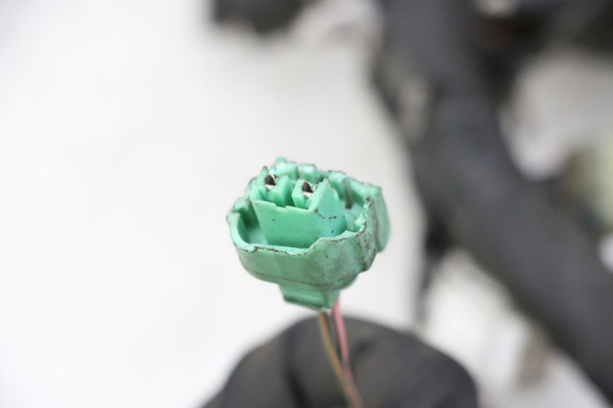 photo de WIĄZKA ELEKTRYCZNA YAMAHA XJ6 600 (2008 - 2016) - Zoom stanu zużycia