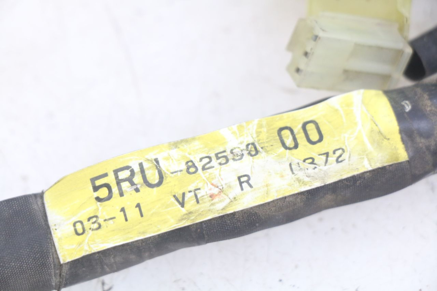 photo de WIĄZKA ELEKTRYCZNA YAMAHA YP MAJESTY 400 (2004 - 2008) - Inny kąt widzenia