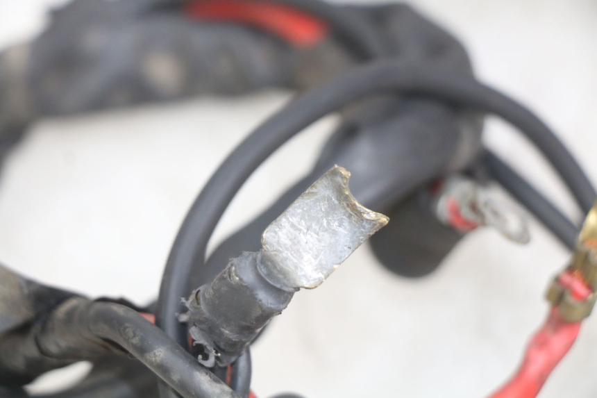 photo de WIĄZKA ELEKTRYCZNA YAMAHA YP MAJESTY 125 (1998 - 2001) - Punkty mocowania