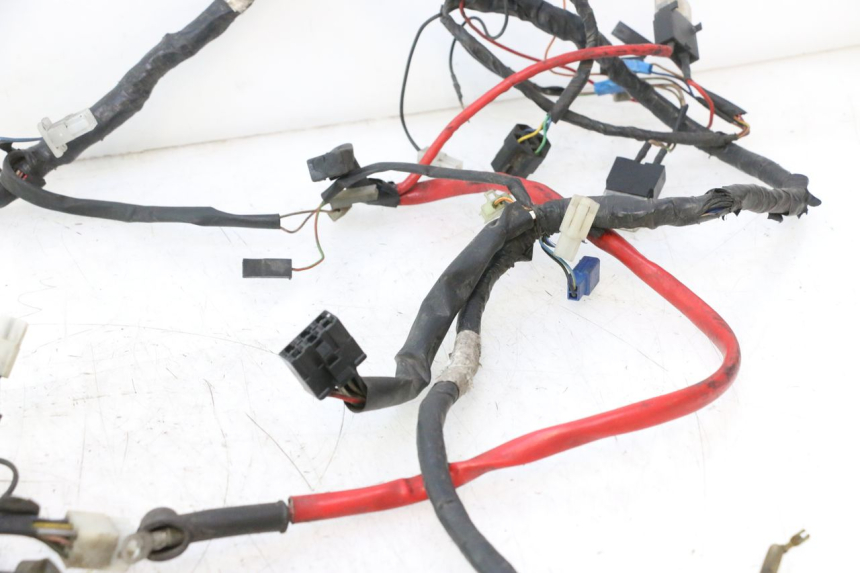 photo de WIĄZKA ELEKTRYCZNA YAMAHA YP MAJESTY 125 (2002 - 2006) - Kontrola wizualna