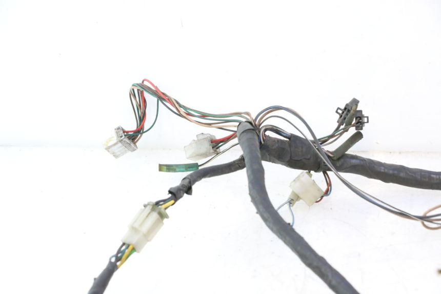 photo de WIĄZKA ELEKTRYCZNA YAMAHA YP MAJESTY 125 (2002 - 2006) - Widok profilu