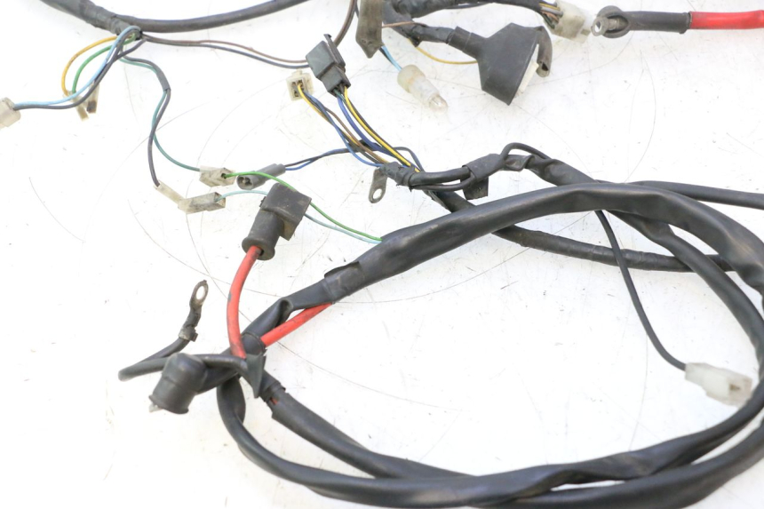 photo de WIĄZKA ELEKTRYCZNA YAMAHA YP MAJESTY 125 (2002 - 2006) - Zoom stanu zużycia