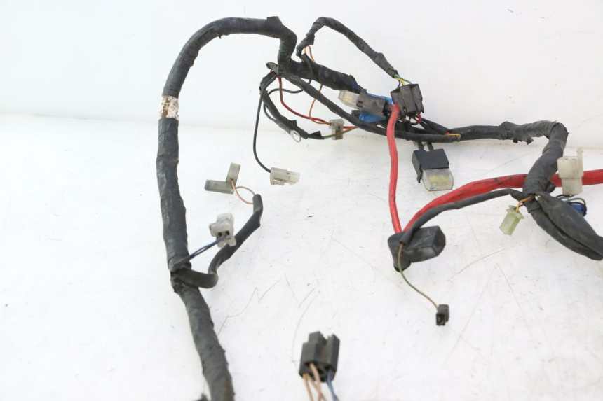 photo de WIĄZKA ELEKTRYCZNA YAMAHA YP MAJESTY 125 (2002 - 2006) - Inny kąt widzenia