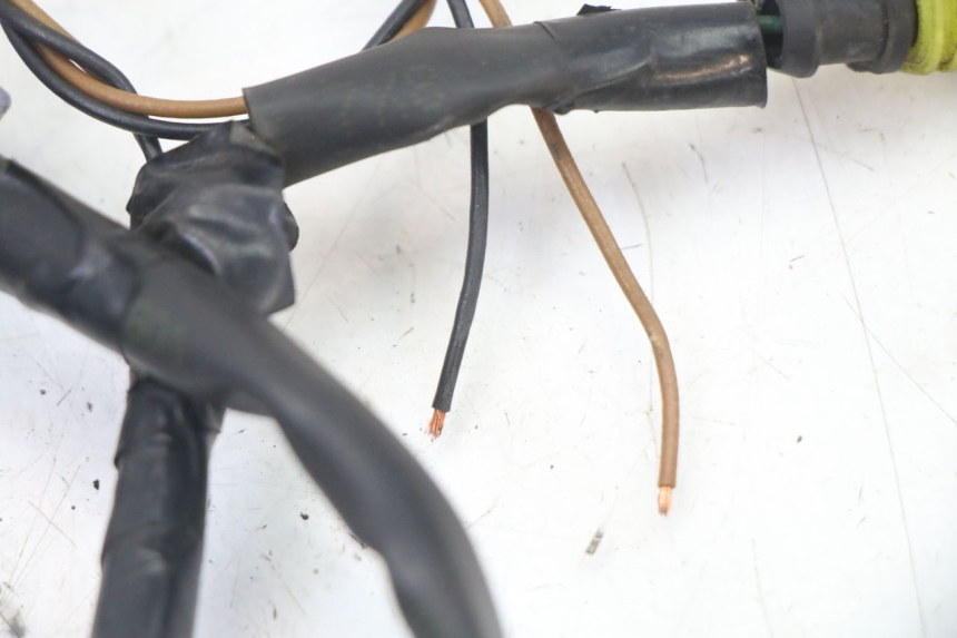 photo de WIĄZKA ELEKTRYCZNA YAMAHA YP X-MAX XMAX 400 (2014 - 2017) - Oznaczenia i referencje