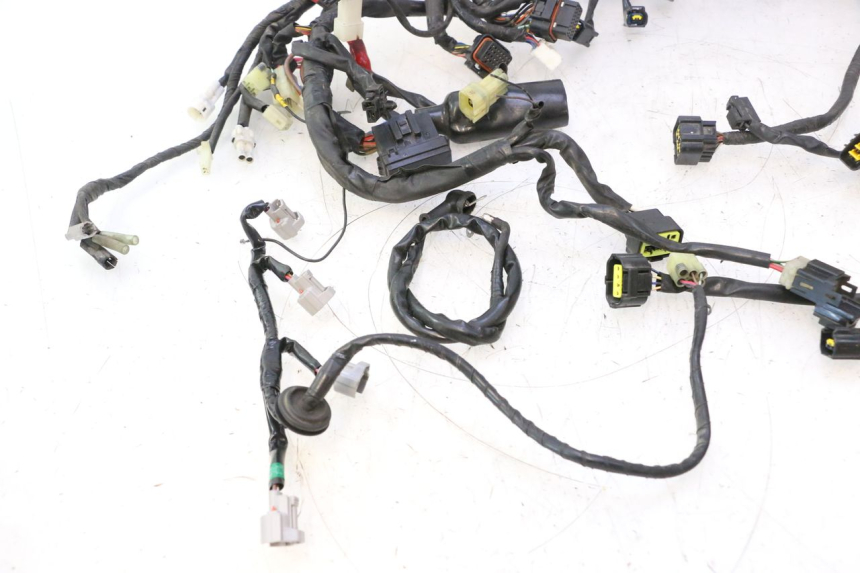 photo de WIĄZKA YAMAHA YZF R6 600 (2008 - 2009) - Szczegół części