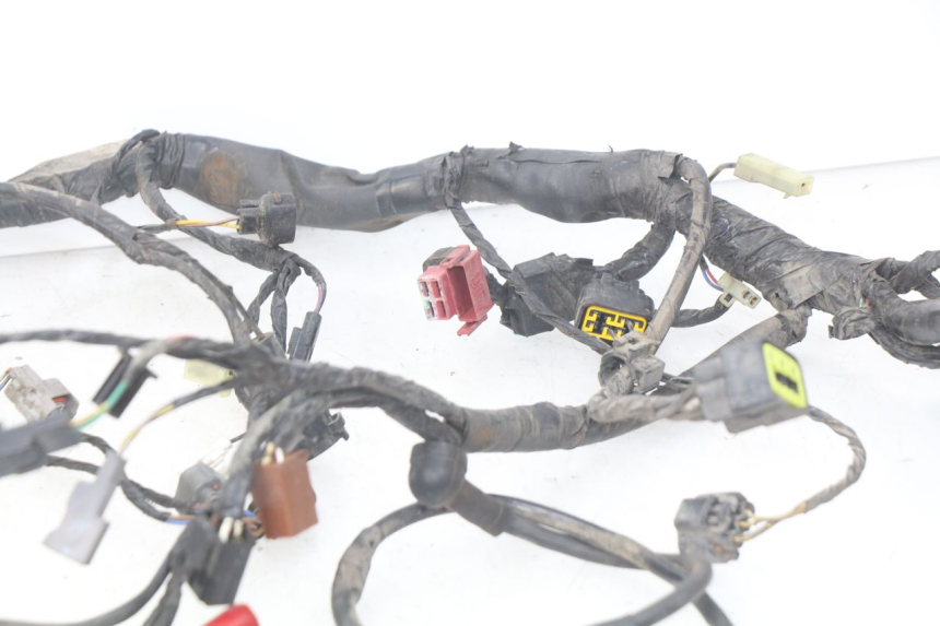 photo de WIĄZKA ELEKTRYCZNA KAWASAKI Z S 750 (2003 - 2006) - Szczegóły charakterystyczne