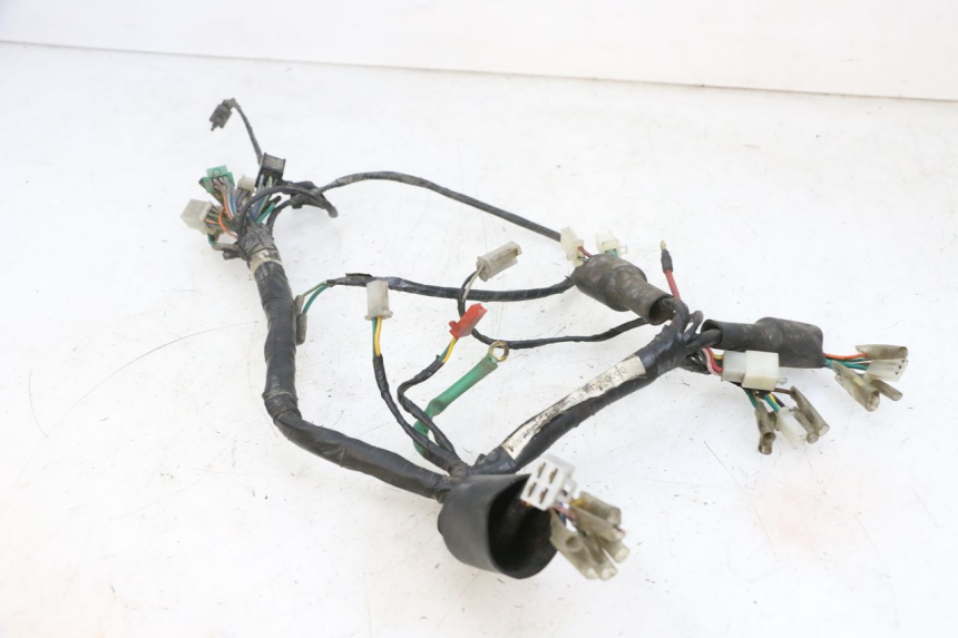 photo de WIĄZKA ELEKTRYCZNA KYMCO ZING 125 (1997 - 2003) - Zbliżenie techniczne