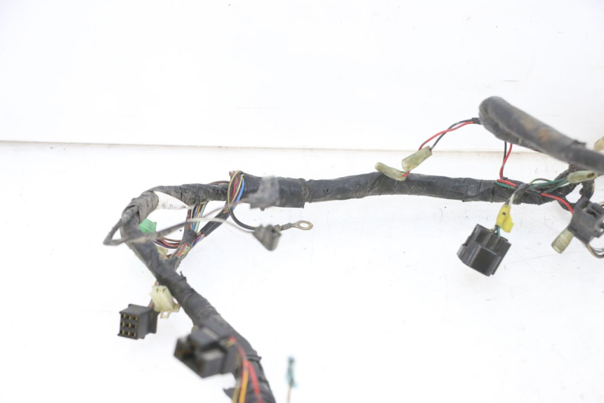 photo de INSTALACJA ELEKTRYCZNA KAWASAKI ZR 7 750 (1999 - 2004) - Struktura - zbliżenie