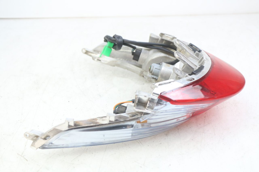 photo de LAMPA TYLNA KYMCO AGILITY 16+ 4T 50 (2018 - 2023) - Szczegóły charakterystyczne