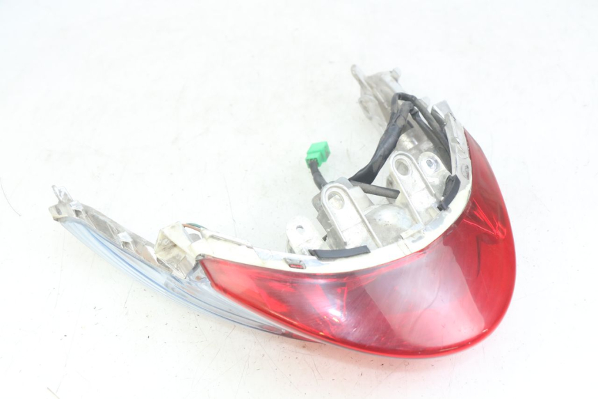 photo de LAMPA TYLNA KYMCO AGILITY 16+ 4T 50 (2018 - 2023) - Zbliżenie techniczne