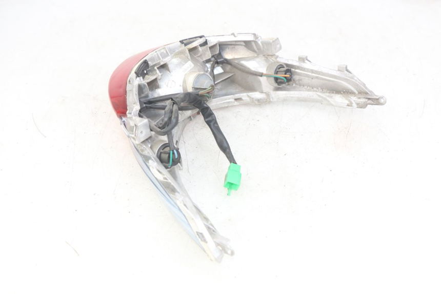 photo de LAMPA TYLNA KYMCO AGILITY 16+ 4T 50 (2018 - 2023) - Punkty mocowania