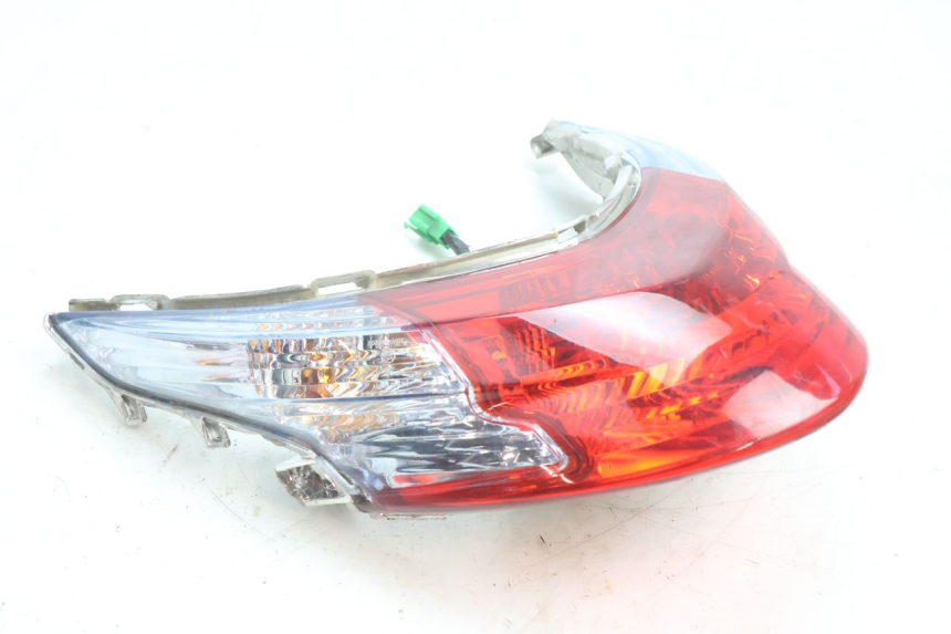 photo de LAMPA TYLNA KYMCO AGILITY 16+ 4T 50 (2018 - 2023) - Zoom stanu zużycia