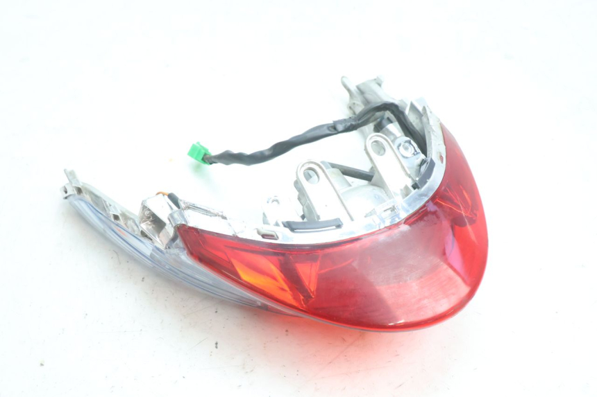 photo de LAMPA TYLNA KYMCO AGILITY 16+ 4T 50 (2018 - 2023) - Punkty mocowania