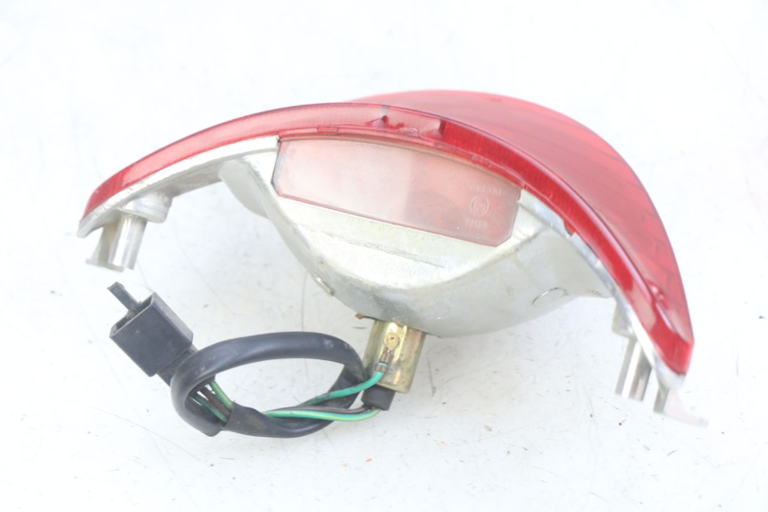 photo de LAMPA TYLNA KYMCO AGILITY 4T 50 (2005 - 2018) - Inny kąt widzenia