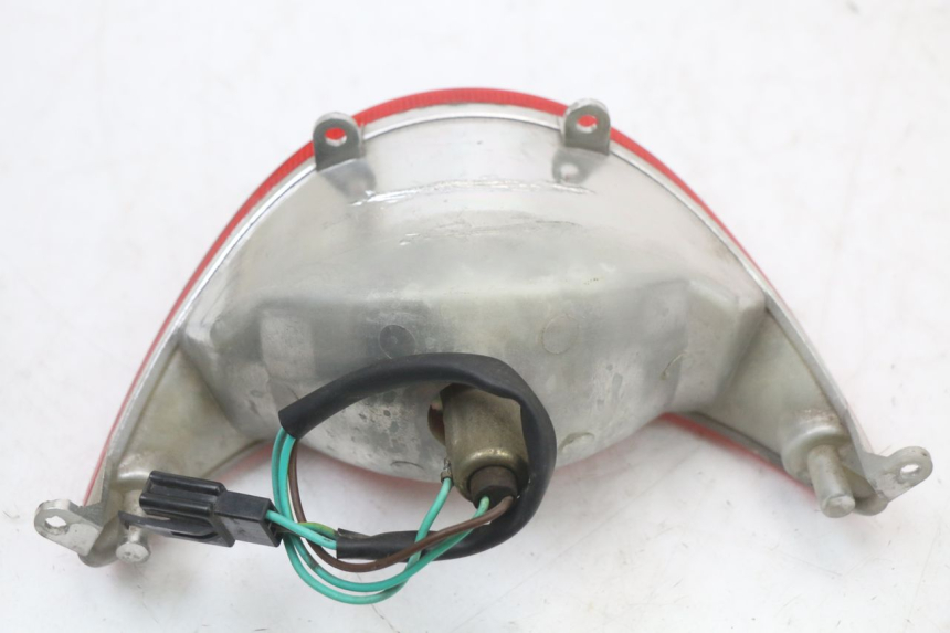 photo de LAMPA TYLNA KYMCO AGILITY 4T 50 (2005 - 2018) - Inny kąt widzenia