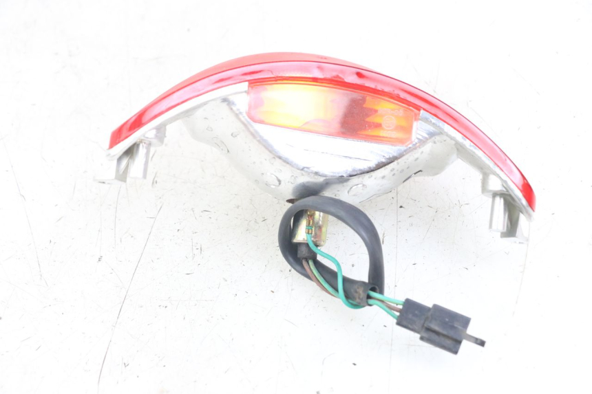 photo de LAMPA TYLNA KYMCO AGILITY 4T 50 (2018 - 2022) - Punkty mocowania