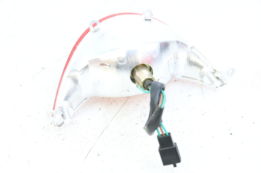 photo de LAMPA TYLNA KYMCO AGILITY 4T 50 (2018 - 2022) - Punkty mocowania