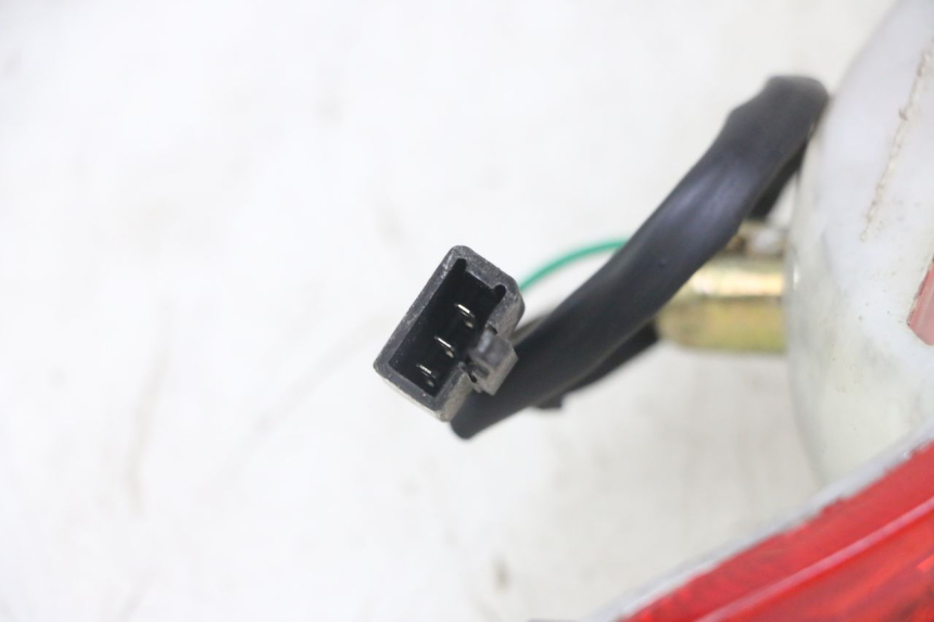 photo de LAMPA TYLNA KYMCO AGILITY 4T 50 (2005 - 2018) - Stan powierzchni