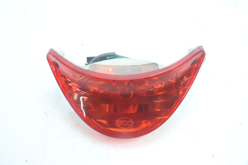 photo de LAMPA TYLNA KYMCO AGILITY 4T 50 (2005 - 2018) - Szczegół części
