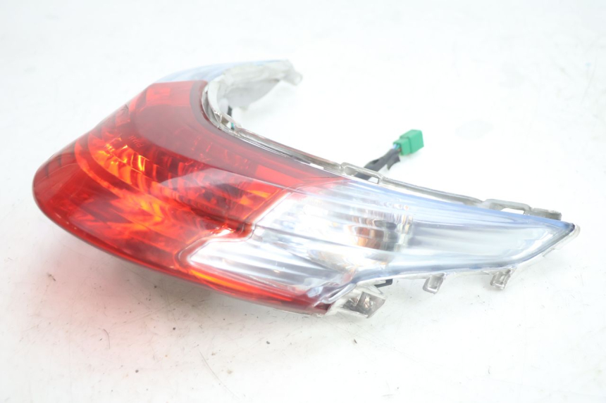 photo de LAMPA TYLNA KYMCO AGILITY CITY 2T 50 (2008 - 2016) - Inny kąt widzenia