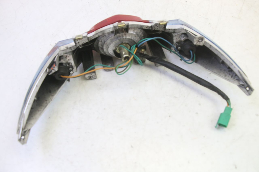 photo de LAMPA TYLNA KYMCO AGILITY NAKED RENOUVO 2T 50 (2011 - 2018) - Oznaczenia i referencje