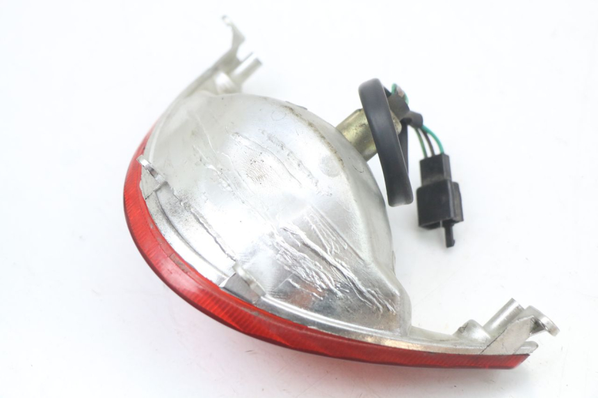 photo de LAMPA TYLNA KYMCO AGILITY PREMIUM 50 (2007 - 2010) - Zoom stanu zużycia