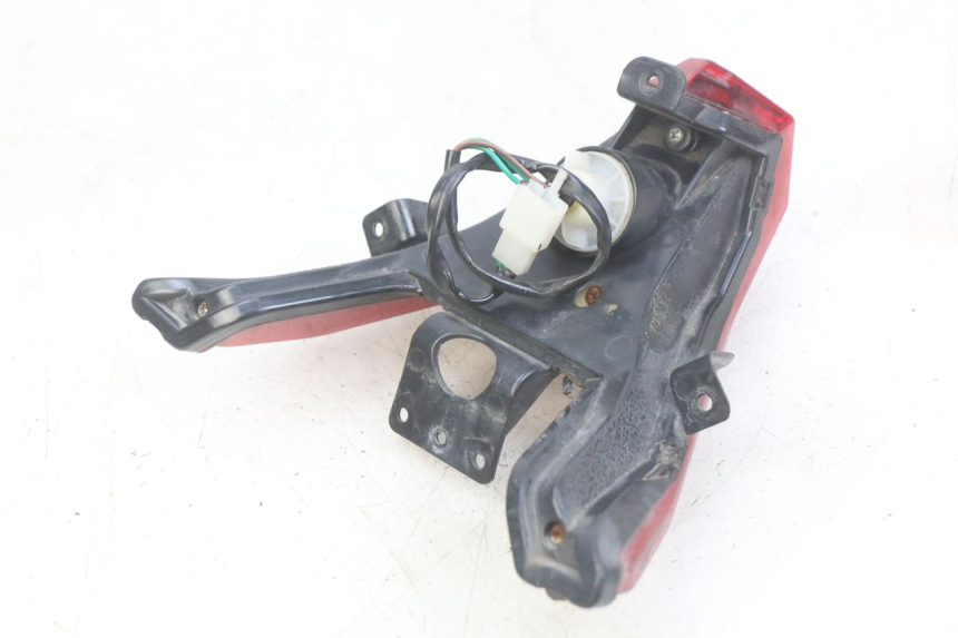 photo de LAMPA TYLNA NECO ALEXONE 125 (2017 - 2024) - Punkty mocowania