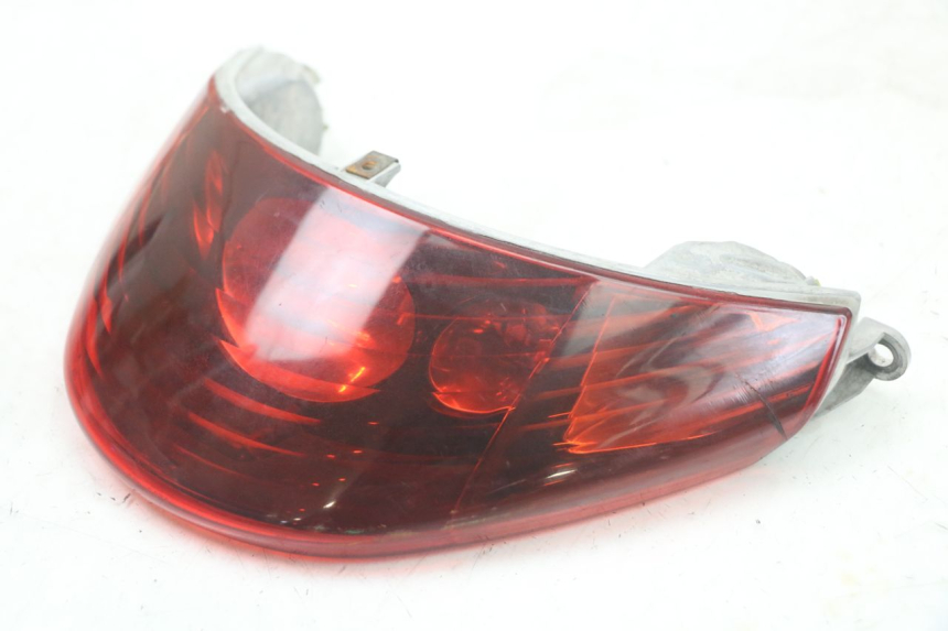 photo de LAMPA TYLNA PIAGGIO BEVERLY 125 (1998 - 2005) - Zoom stanu zużycia