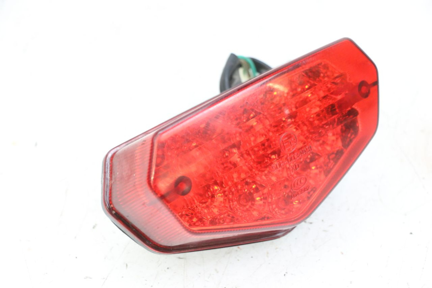 photo de LAMPA TYLNA MAG POWER BOMBERS 4T 50 (2016 - 2026) - Punkty mocowania