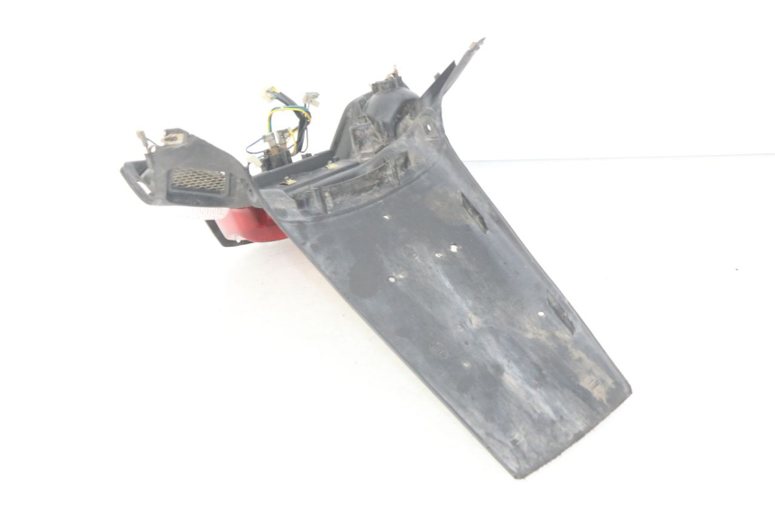 photo de LAMPA TYLNA MBK BOOSTER NEXT GENERATION 50 (2004 - 2007) - Inny kąt widzenia