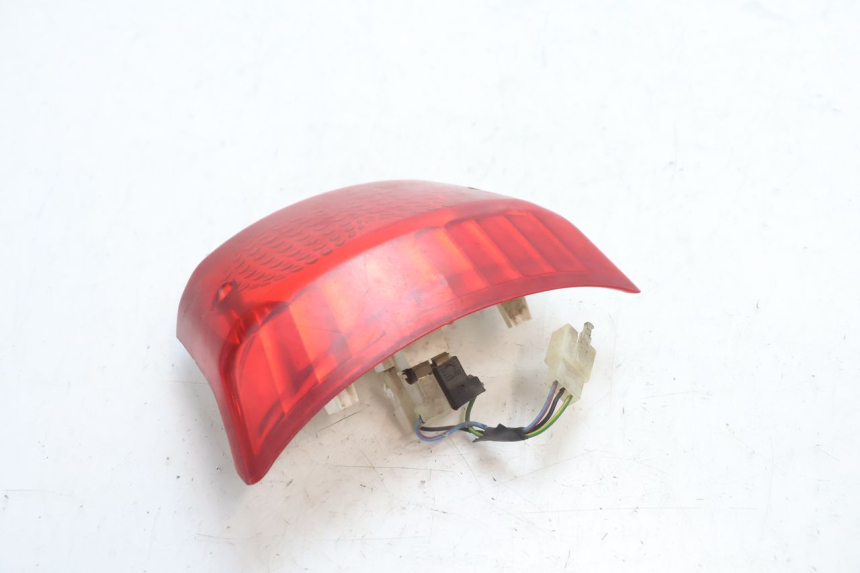 photo de LAMPA TYLNA MBK BOOSTER SPIRIT 50 (2004 - 2017) - Zoom stanu zużycia