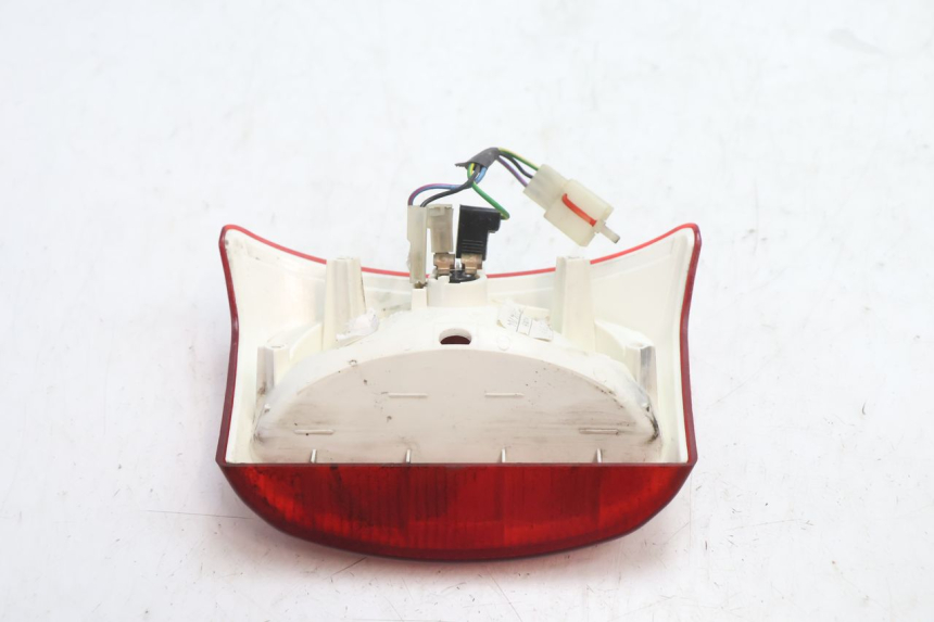 photo de LAMPA TYLNA MBK BOOSTER SPIRIT 50 (2004 - 2017) - Inny kąt widzenia