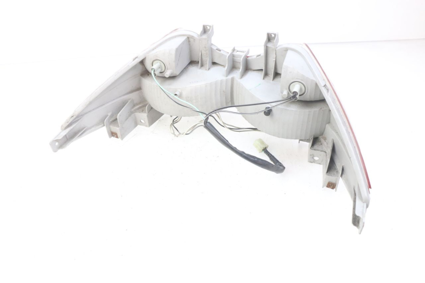 photo de LAMPA TYLNA SUZUKI BURGMAN 125 (2007 - 2014) - Zoom stanu zużycia