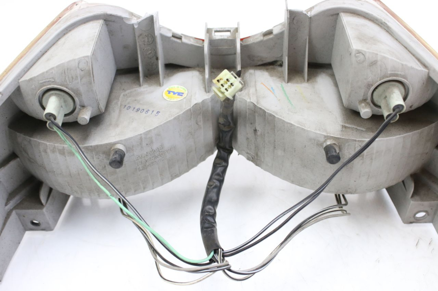 photo de LAMPA TYLNA SUZUKI BURGMAN 125 (2007 - 2014) - Zbliżenie techniczne