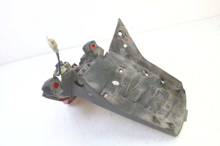 photo de LAMPA TYLNA YAMAHA BW'S 100 (1999 - 2002) - Stan powierzchni