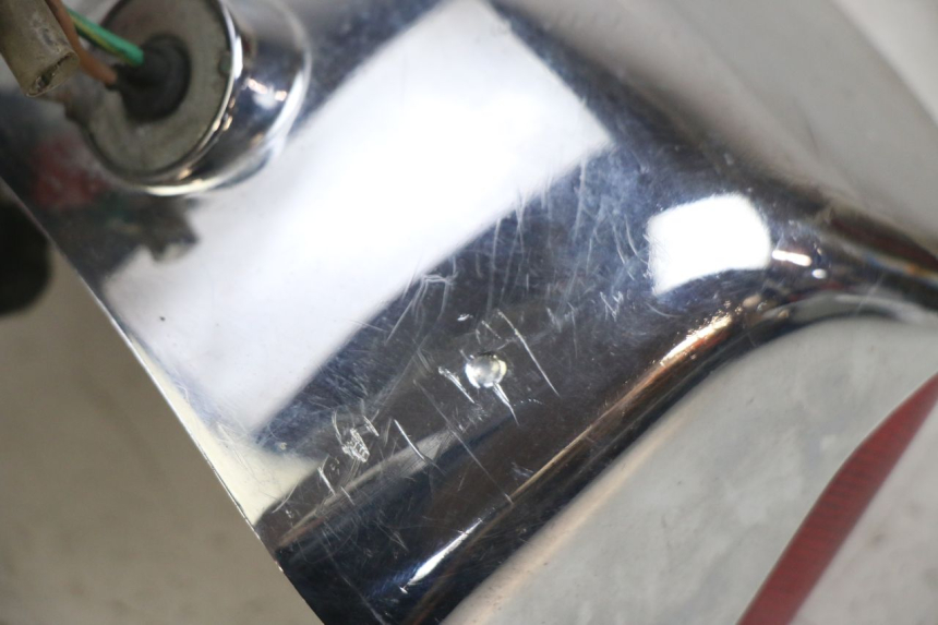 photo de LAMPA TYLNA HONDA CA REBEL 125 (1995 - 2001) - Zoom stanu zużycia