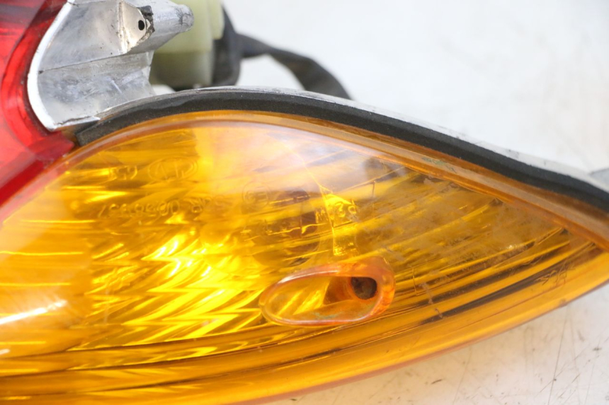 photo de LAMPA TYLNA HONDA CBF 500 (2004 - 2007) - Widok ogólny