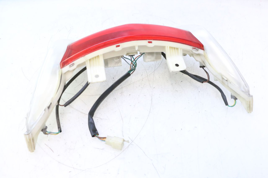 photo de LAMPA TYLNA PEUGEOT CITYSTAR 2T 50 (2018 - 2021) - Zbliżenie techniczne