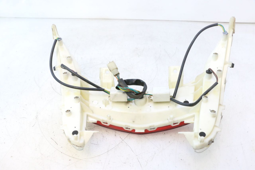 photo de LAMPA TYLNA PEUGEOT CITYSTAR 2T 50 (2018 - 2021) - Zbliżenie komponentów