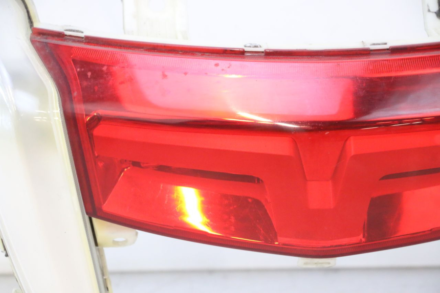 photo de LAMPA TYLNA PEUGEOT CITYSTAR 2T 50 (2018 - 2021) - Inny kąt widzenia