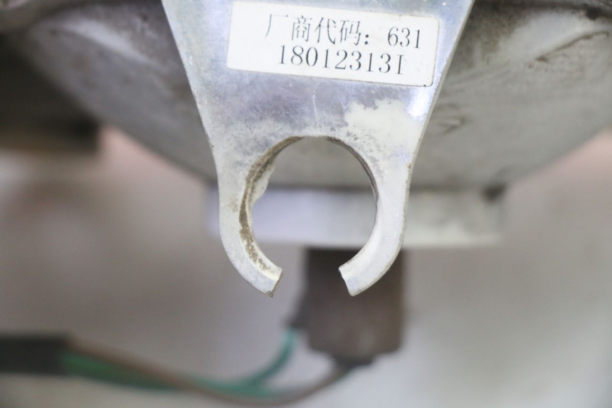 photo de LAMPA TYLNA SYM CROX 4T 50 (2016 - 2023) - Oznaczenia i referencje