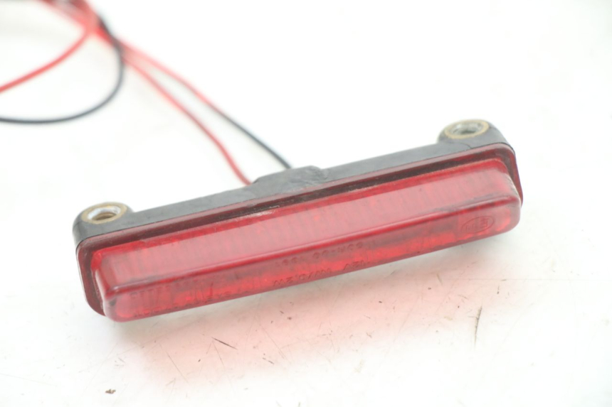 photo de LAMPA TYLNA DERBI SENDA SM DRD X-TREME 50 (2011 - 2017) - Zbliżenie techniczne