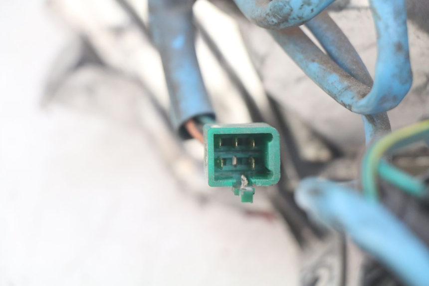 photo de TYLNE ŚWIATŁO KYMCO DINK STREET 125 (2009 - 2014) - Zoom stanu zużycia